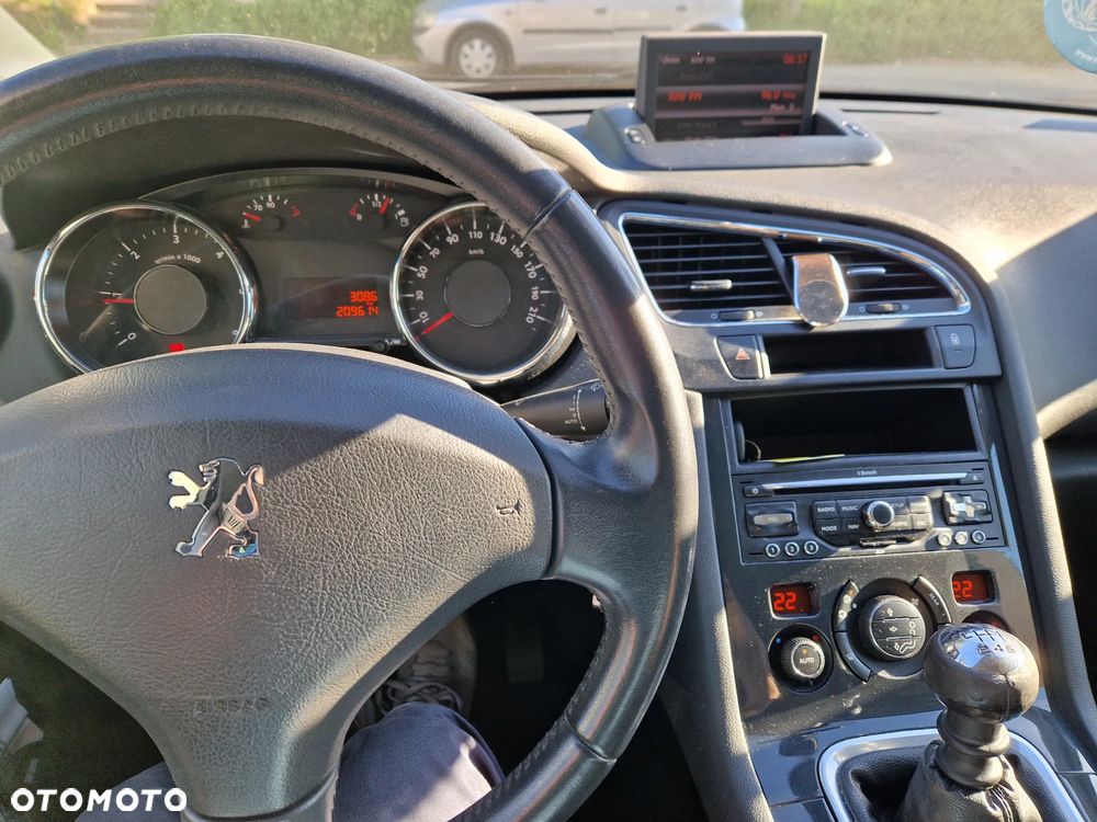 Peugeot 5008 - 12