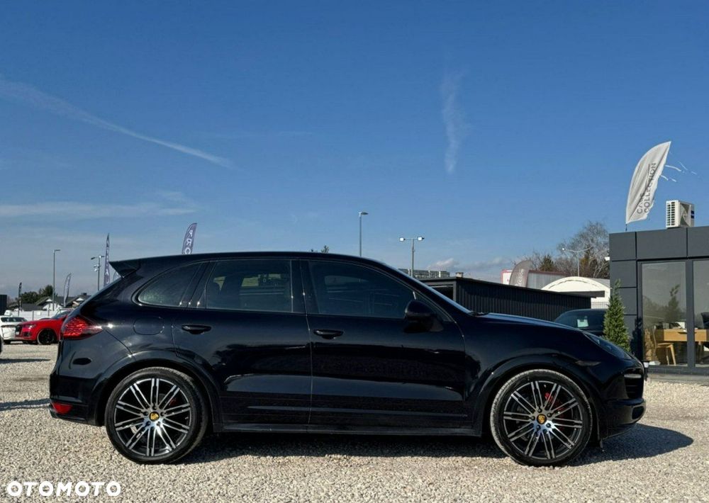 Porsche Cayenne - 3