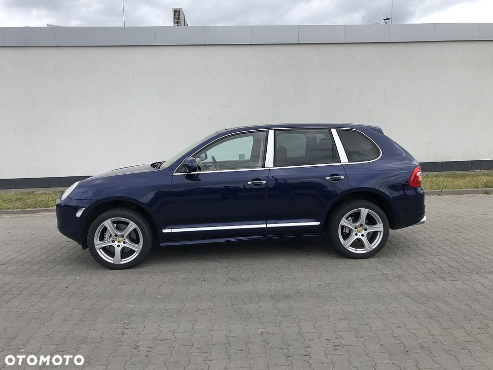 Porsche Cayenne - 7