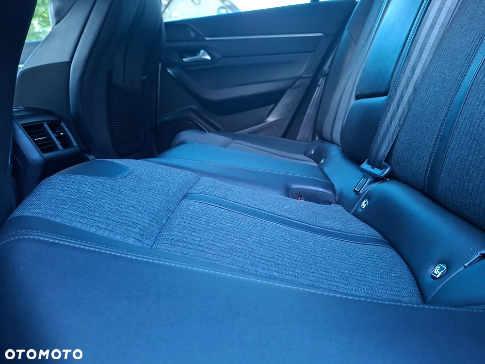 Peugeot 508 225 e-EAT8 Allure - 21