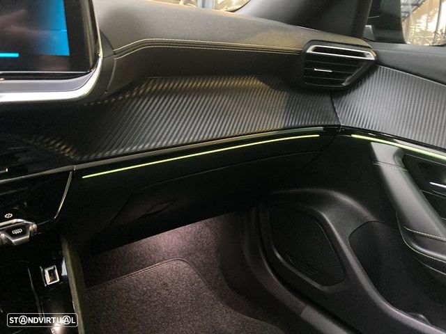 Peugeot 2008 1.2 PureTech GT Line - 34