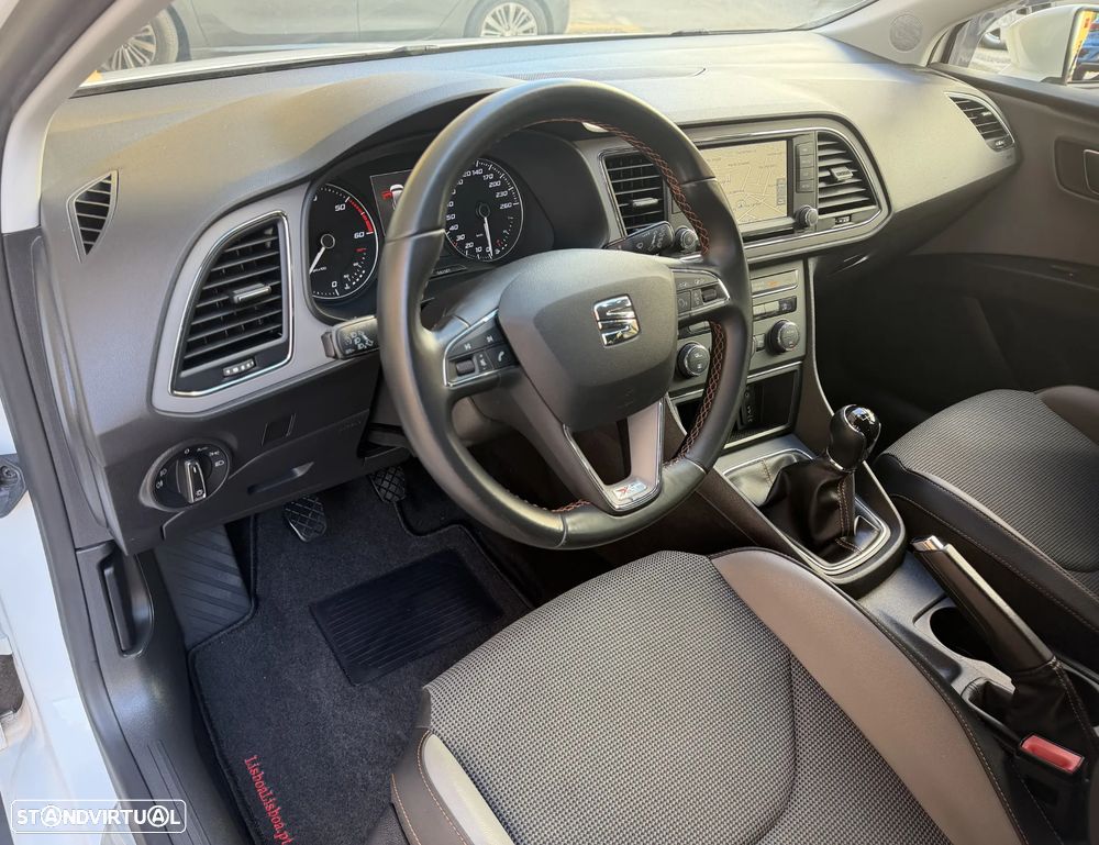 SEAT Leon ST 1.6 TDI S&S Style - 11