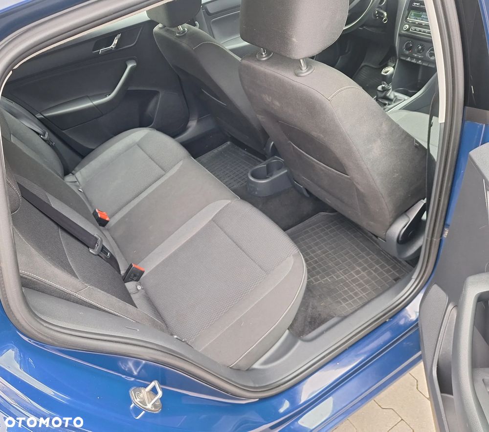 Skoda RAPID Spb 1.6 TDI DPF Ambition - 19