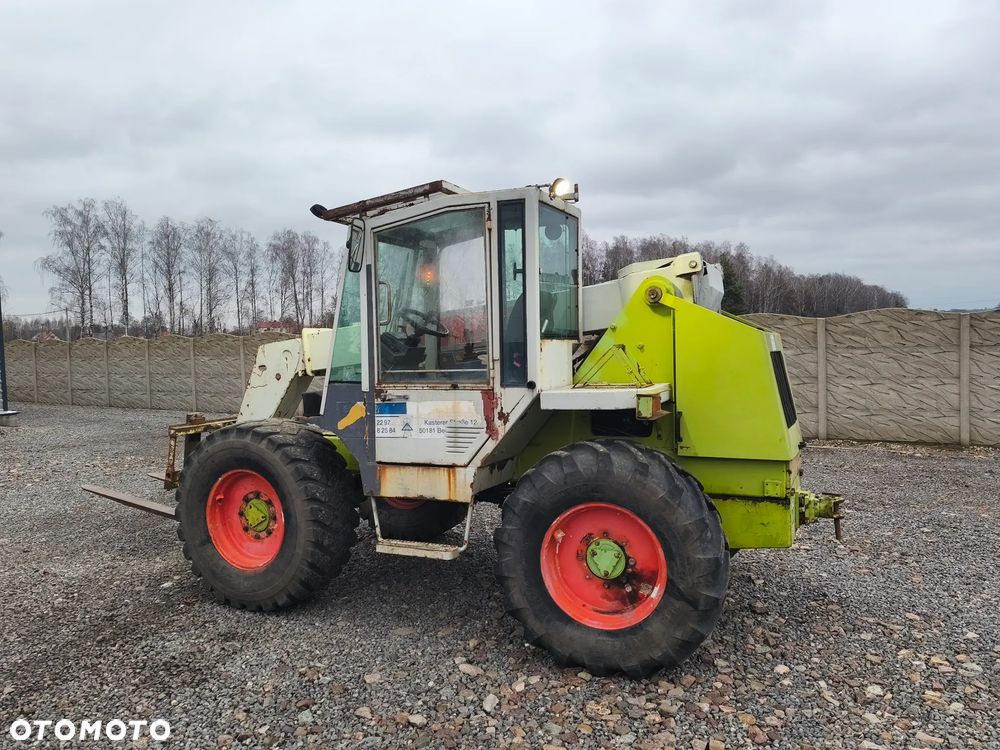 Claas Ranger T907 - 4