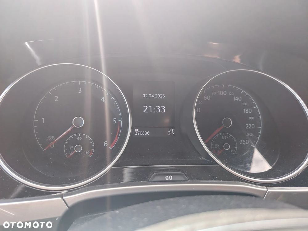 Volkswagen Touran - 24