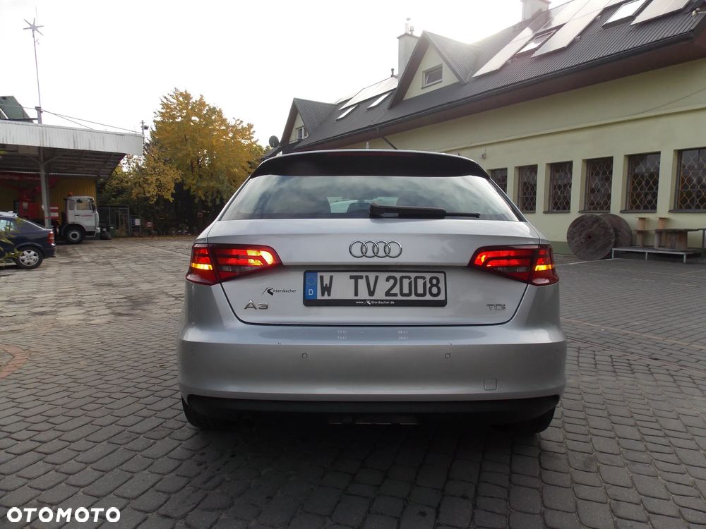 Audi A3 Sportback 1.6 TDI Attraction - 6