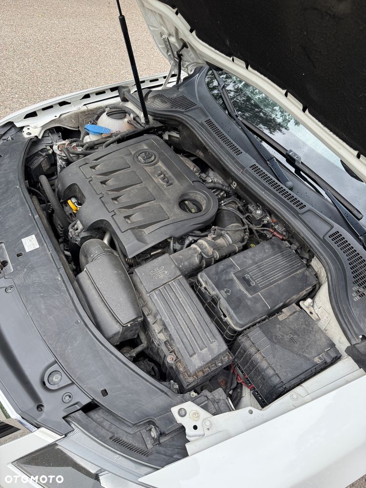 Skoda Superb 2.0 TDI Green tec 4x4 DSG Elegance - 33