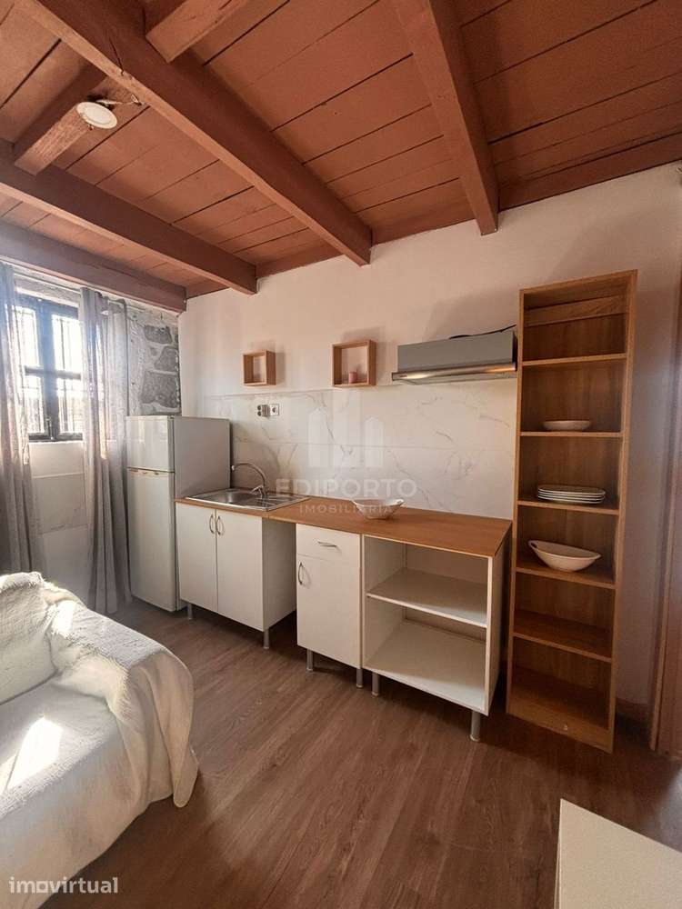 Pequena casa mobilada por 650€ mensais, com despesas de água, luz e in - Grande imagem: 3/15