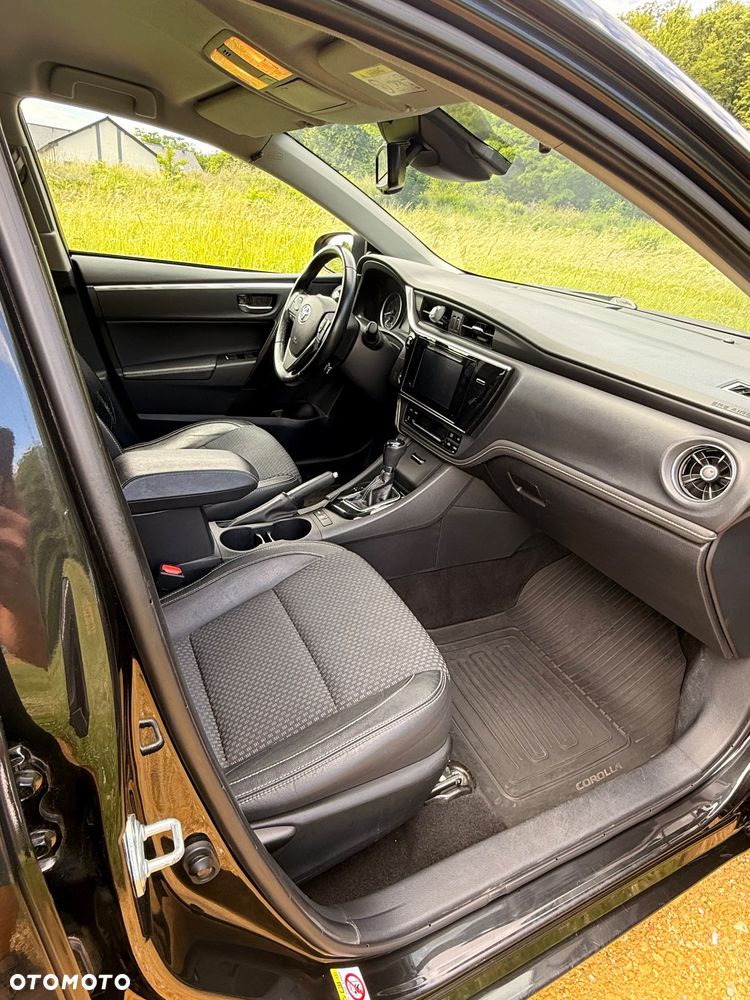 Toyota Corolla 1.6 50th Anniversary MS - 15