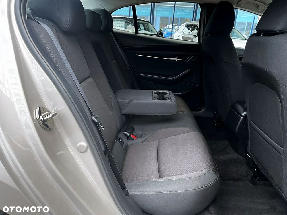 Mazda 3 - 13