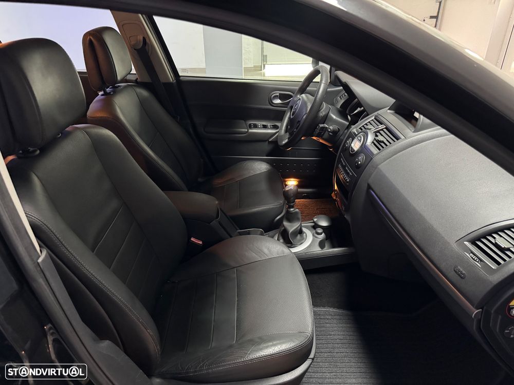 Renault Mégane Sport Tourer - 19