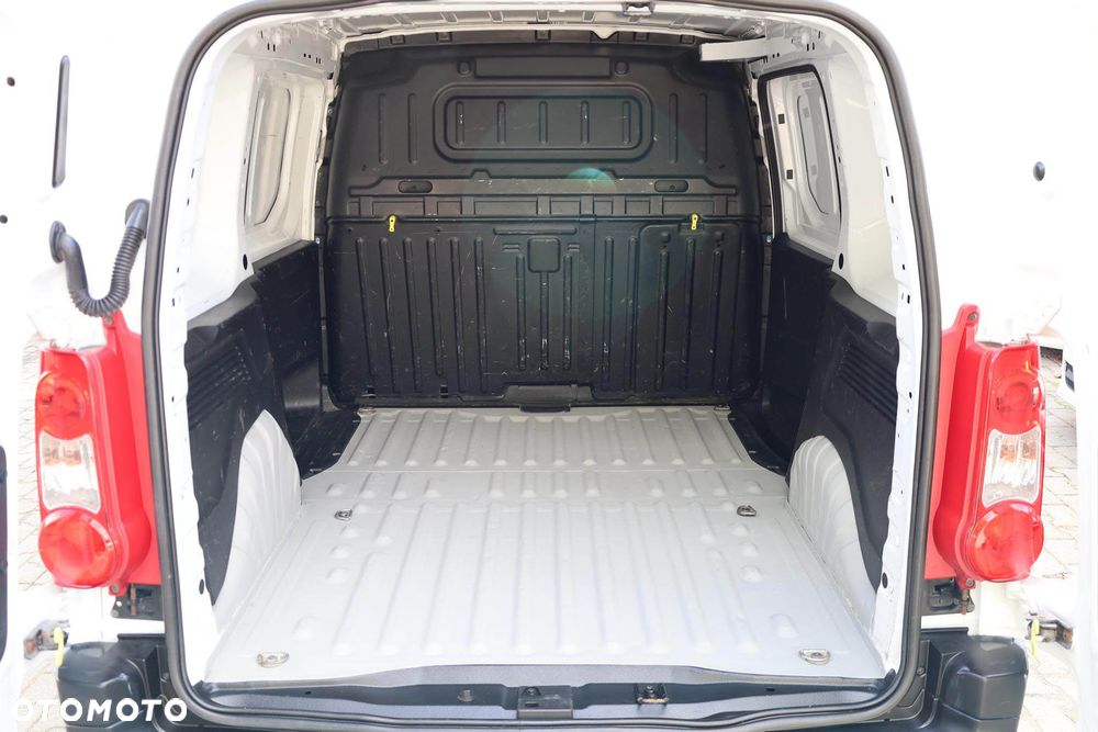 Citroën BERLINGO - 21