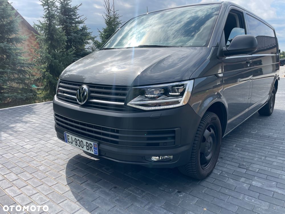 Volkswagen Transporter - 1