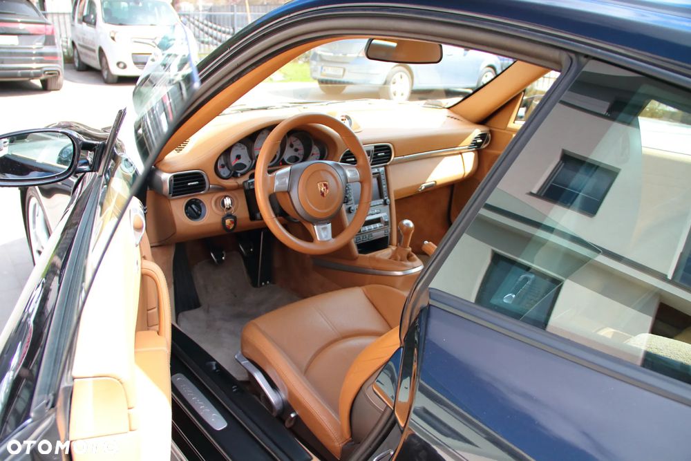 Porsche 911 Carrera S - 9