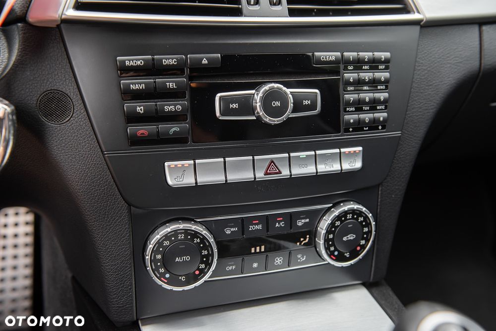 Mercedes-Benz Klasa C 250 Sport 7G-TRONIC - 25