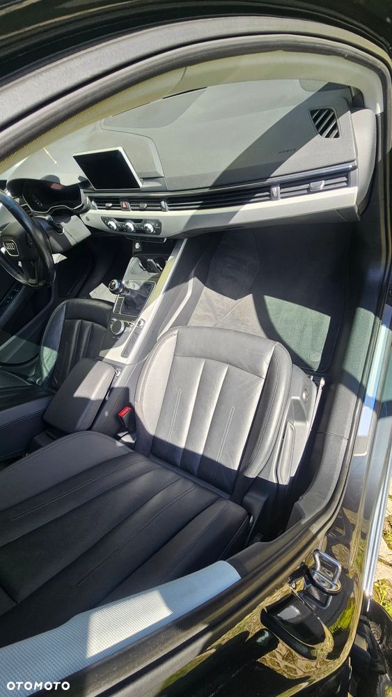 Audi A4 Avant 2.0 TDI design - 14