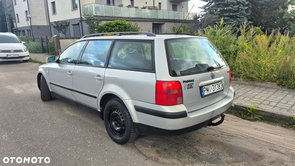 Volkswagen Passat 1.9 TDI Trendline - 3