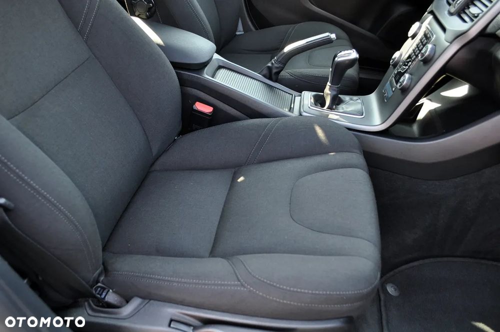 Volvo V40 T3 Drive-E Dynamic Edition - 33