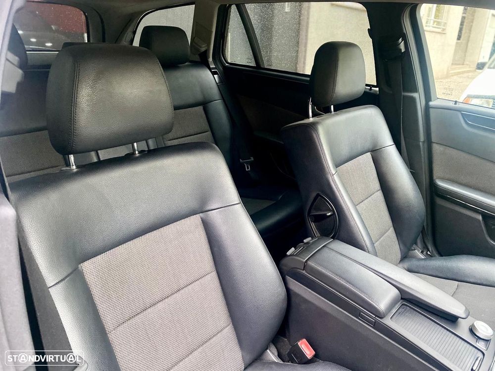 Mercedes-Benz E 220 CDi Avantgarde BE Auto. - 24