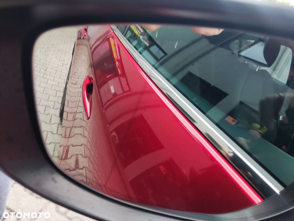 Mazda 3 e-SKYACTIV-G 122 M HYBRID EXCLUSIVE-LINE - 12