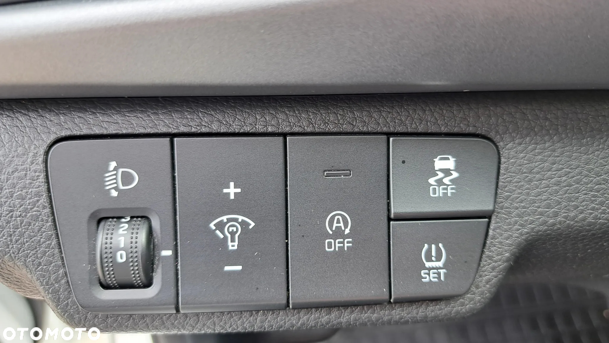 Kia Rio 1.0 T-GDI M DCT - 32