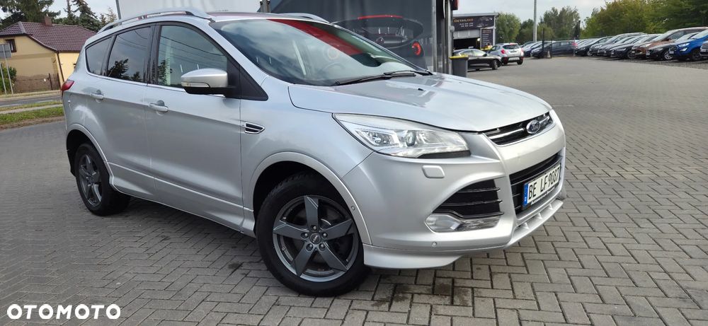 Ford Kuga 2.0 TDCi 4x4 Titanium - 17
