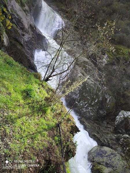 Moinhos junto a cascata - Grande imagem: 3/4