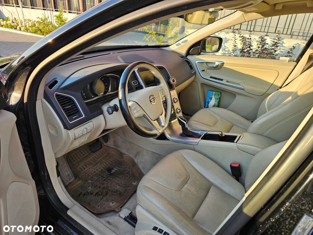 Volvo XC 60 D4 AWD Summum - 5