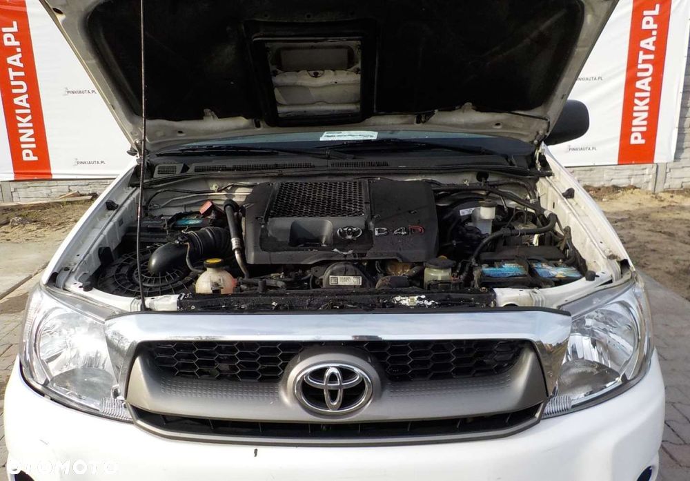 Toyota Hilux - 4