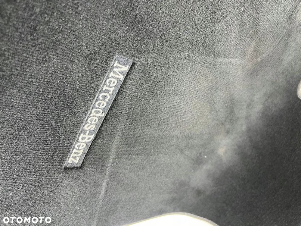 mercedes w246 w176 amg dywaniki welurowe komplet a1176804600 - 7