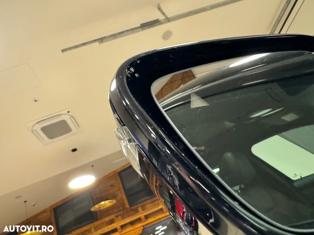 BMW Seria 3 330i xDrive AT - 34