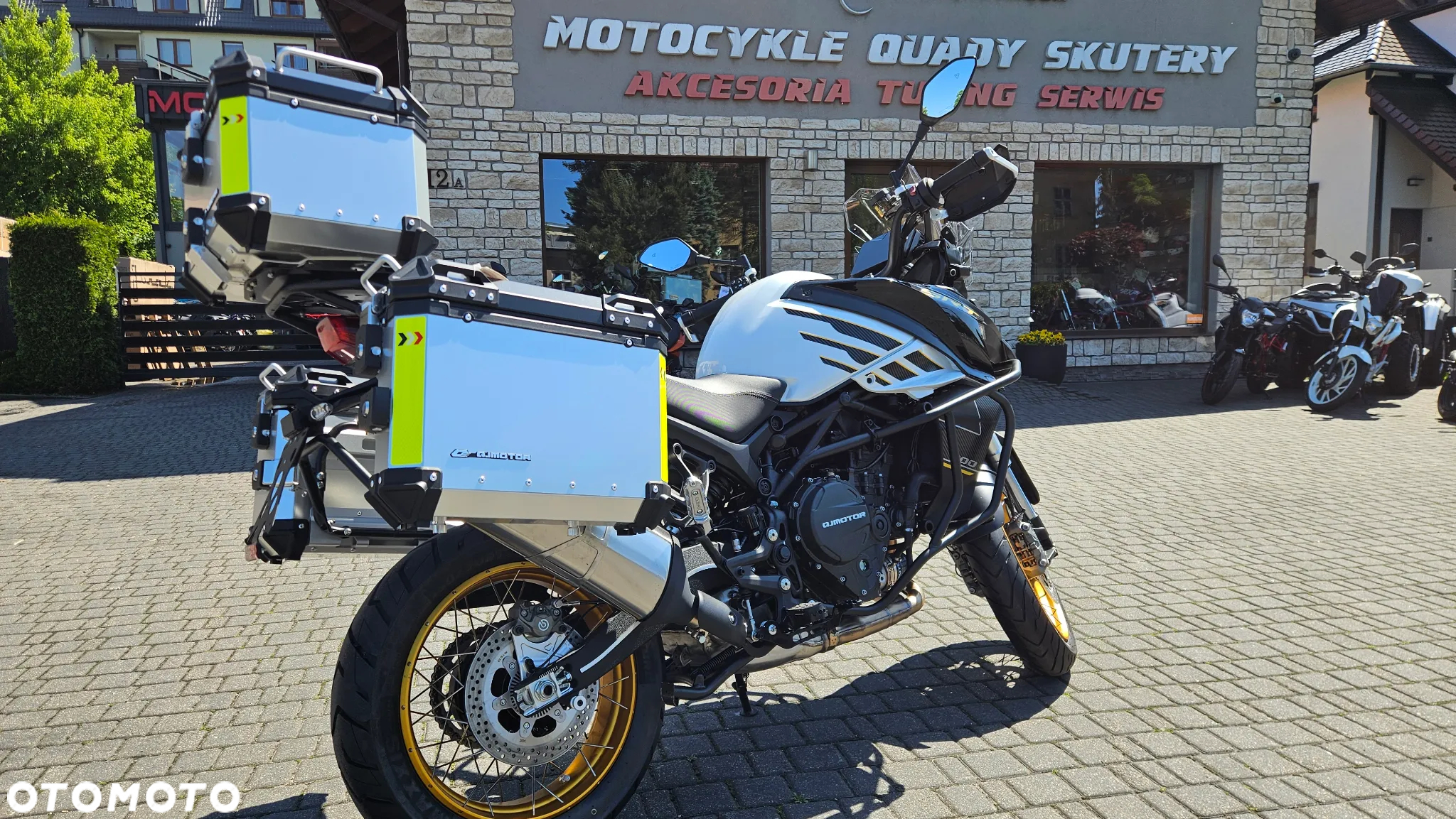 QJMOTOR 900 SX - 4