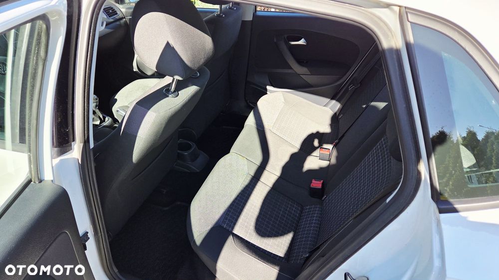 Volkswagen Polo 1.0 Comfortline - 12