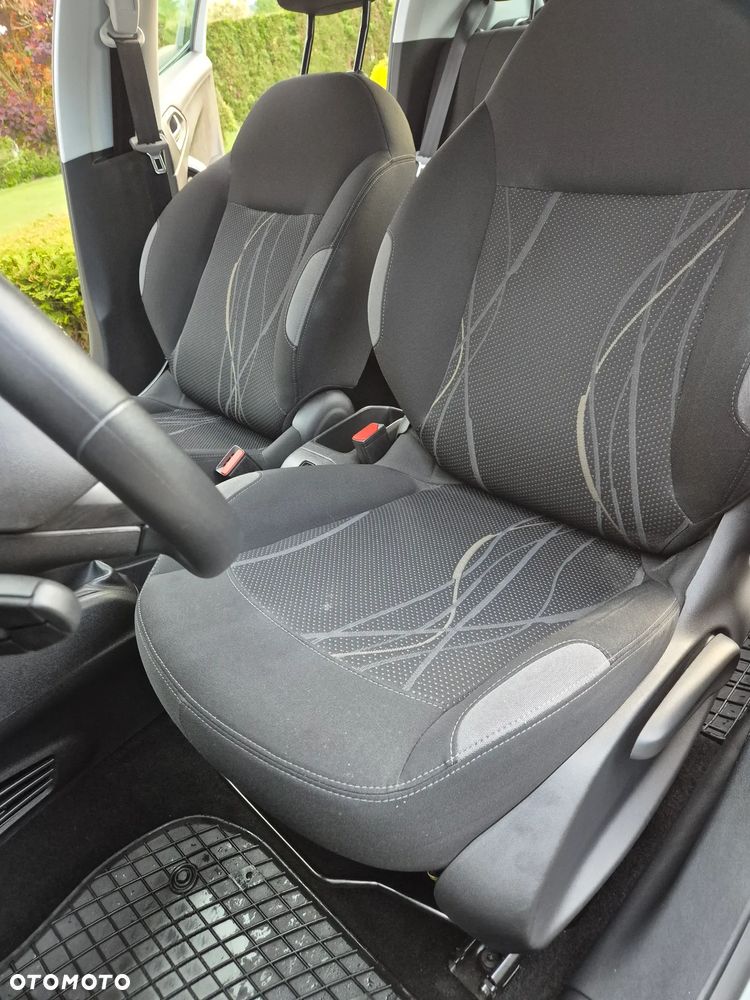 Peugeot 208 1.2 VTi Allure - 25