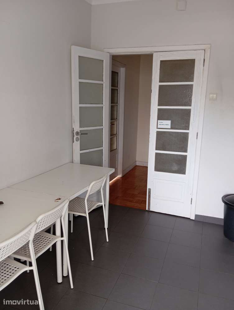 Quarto duplo mobiliado com internet em Paranhos - Grande imagem: 4/7