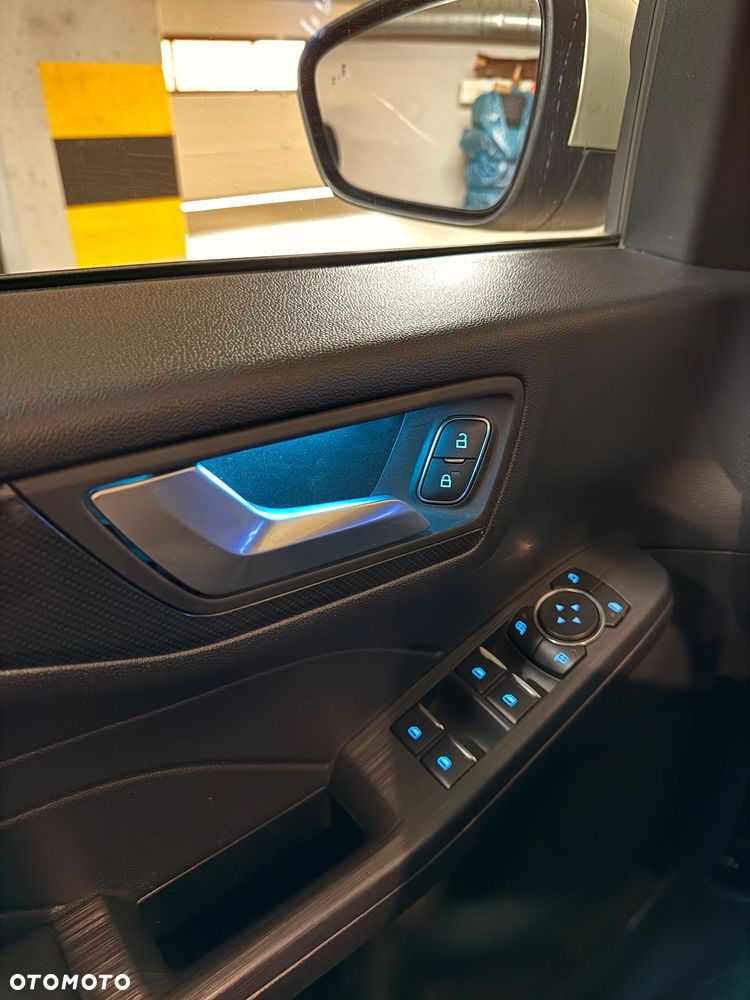 Ford Kuga 2.5P PHEV FWD ST-Line X - 30