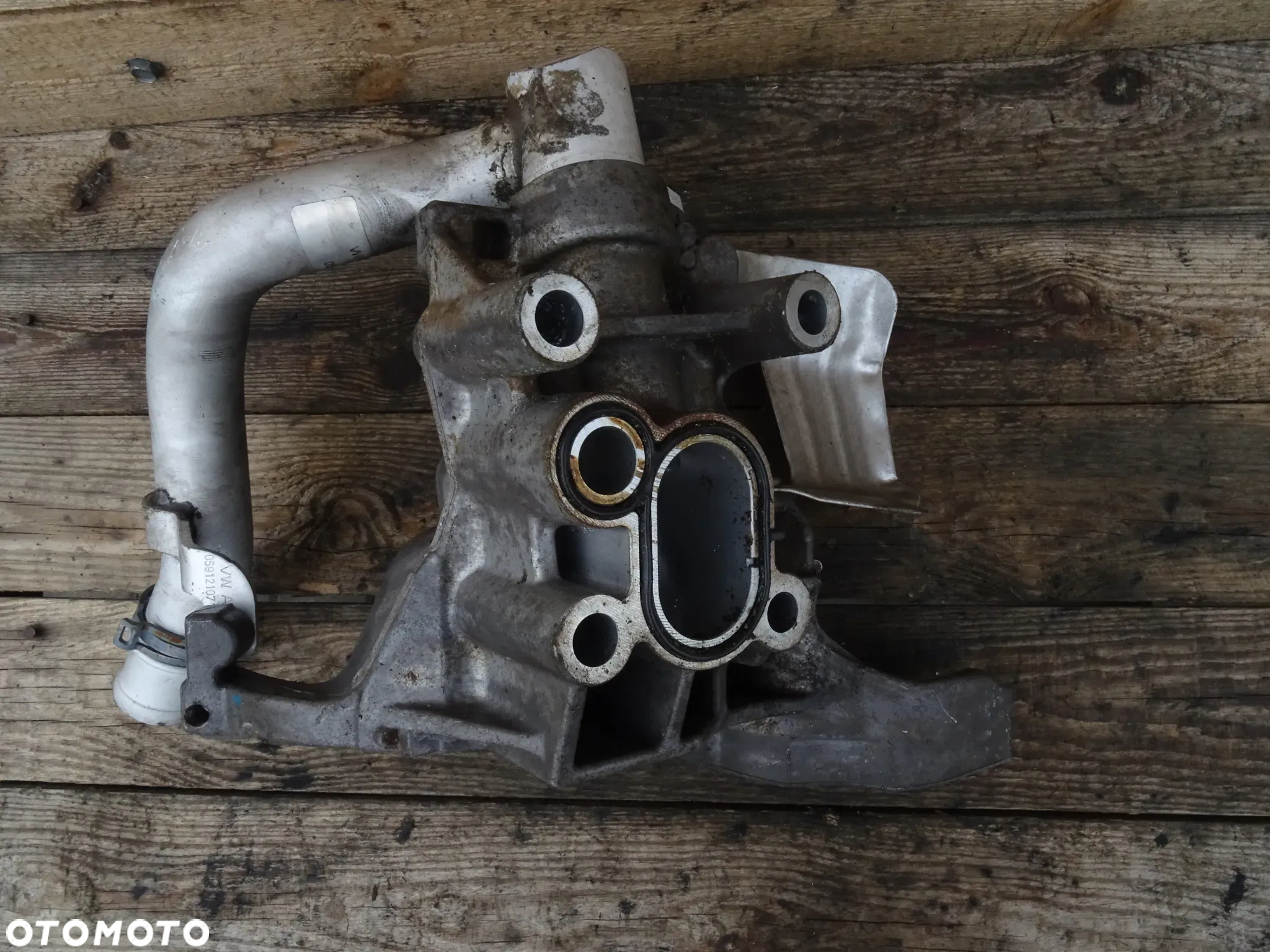 Łapa mocowania sprężarki klimatyzacji VW AMAROK 059145169CJ  PRZEWÓD WODY 059121071DK KOLEKTOR WYDECHOWY 059253733D - 6