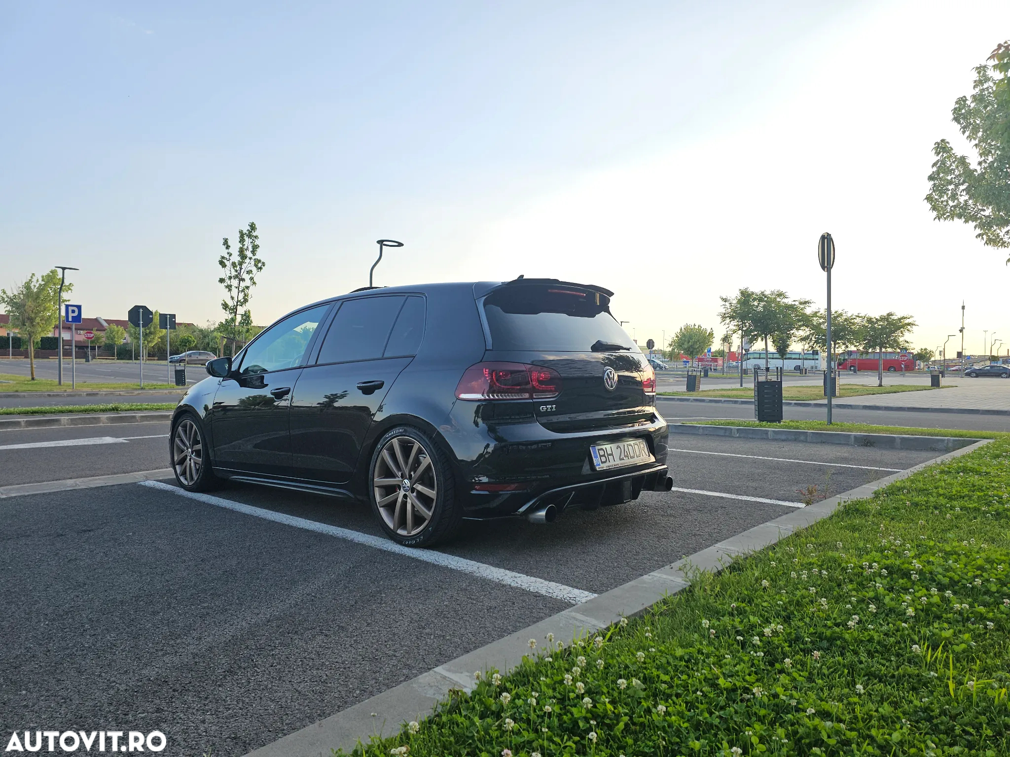 Volkswagen Golf 2.0 TSI GTI DSG - 4