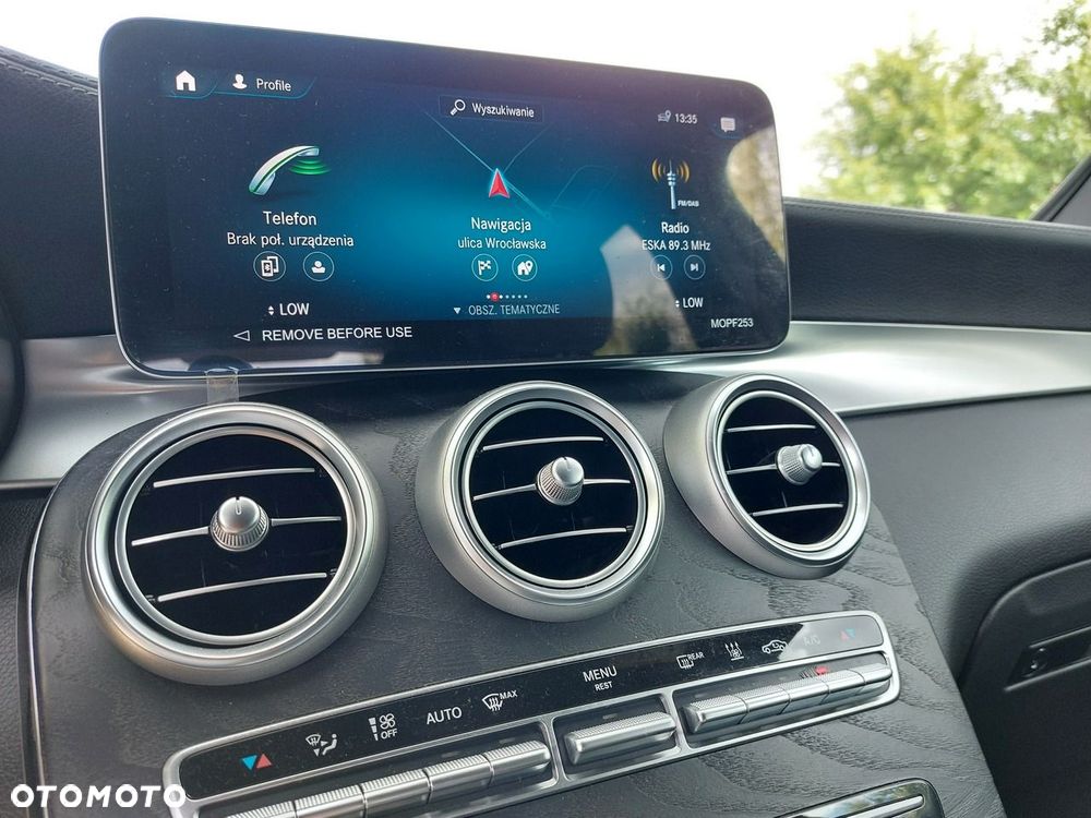 Mercedes-Benz GLC - 39