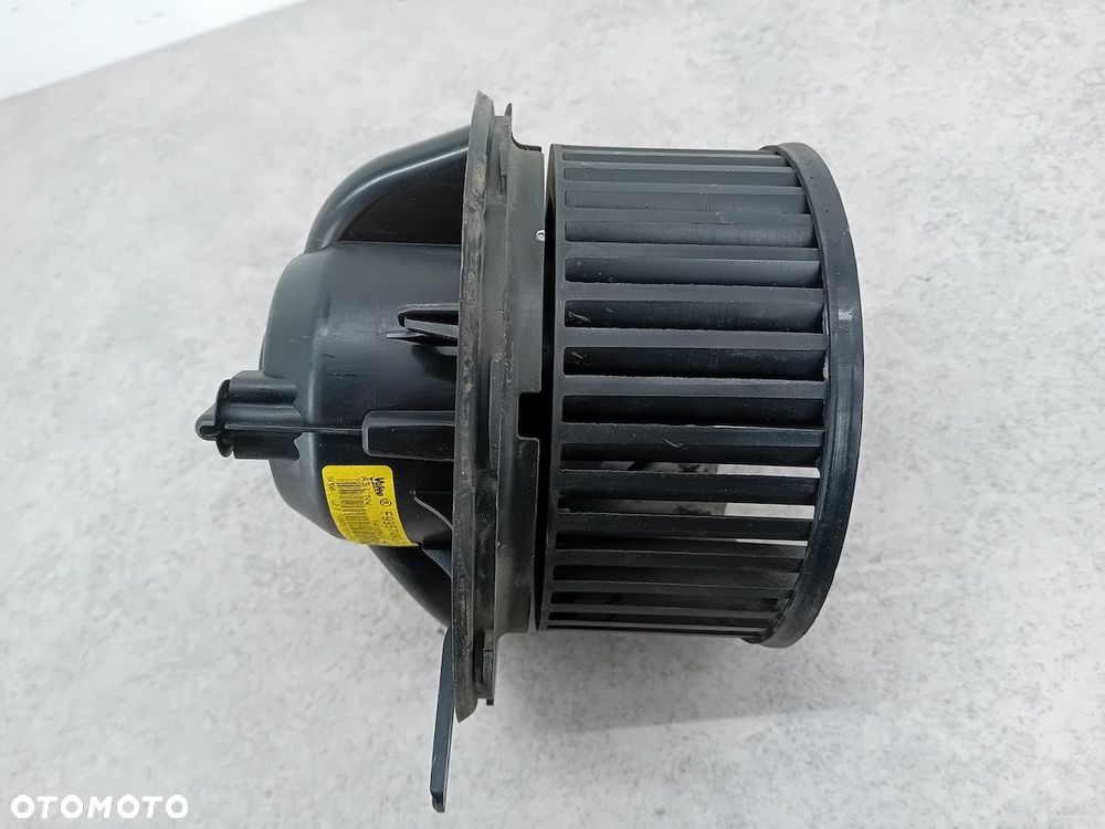 WENTYLATOR NAWIEWU VW TOURAN I FL 1K1820015F  3C0907521D F995748Q  997211A - 3