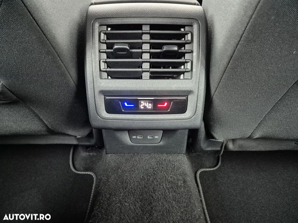 Volkswagen Golf Variant 2.0 TDI SCR DSG Style - 13