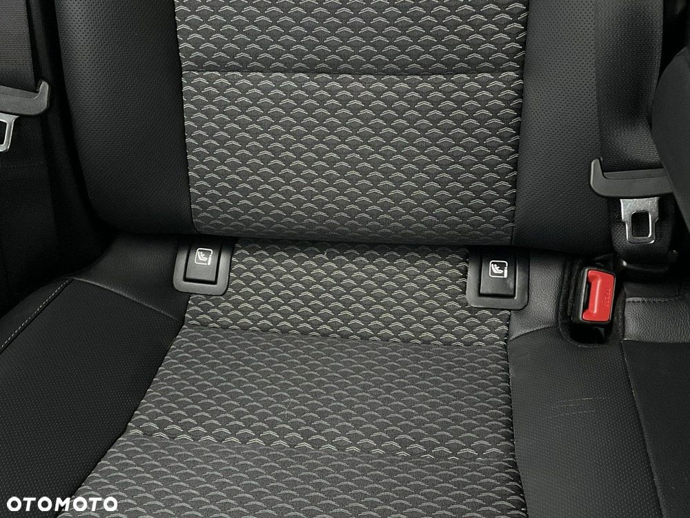 Kia XCeed - 30