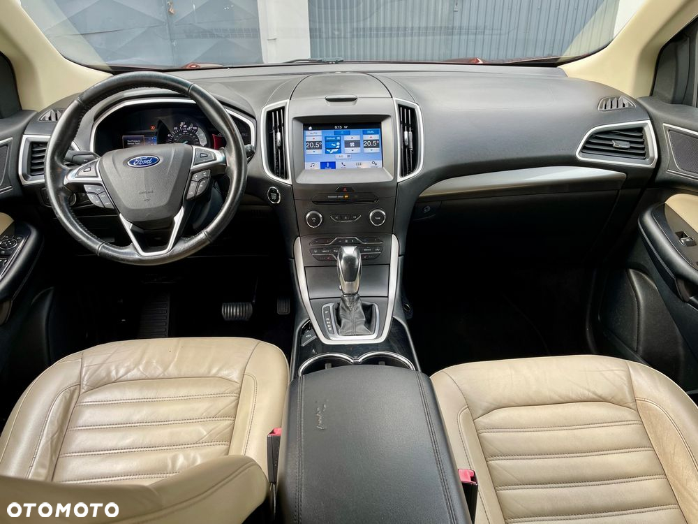 Ford Edge - 9