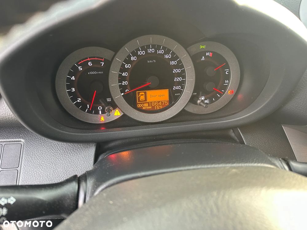 Toyota RAV4 2.2 D-4D 4x4 - 16