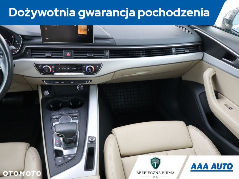 Audi A4 Limousine - 10