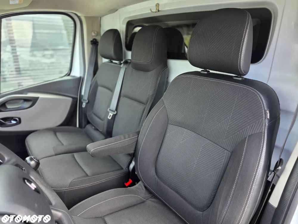 Renault TRAFIC Vivaro WSOKI 1.6dCi Energy L1H2 Pack Clim VAT 1 BEZWYPADKOWY z Polskiego Salonu Serwisowany Zadbany Egzemplarz - 28