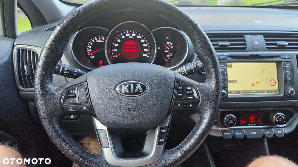 Kia Rio 1.4 Comfort - 8
