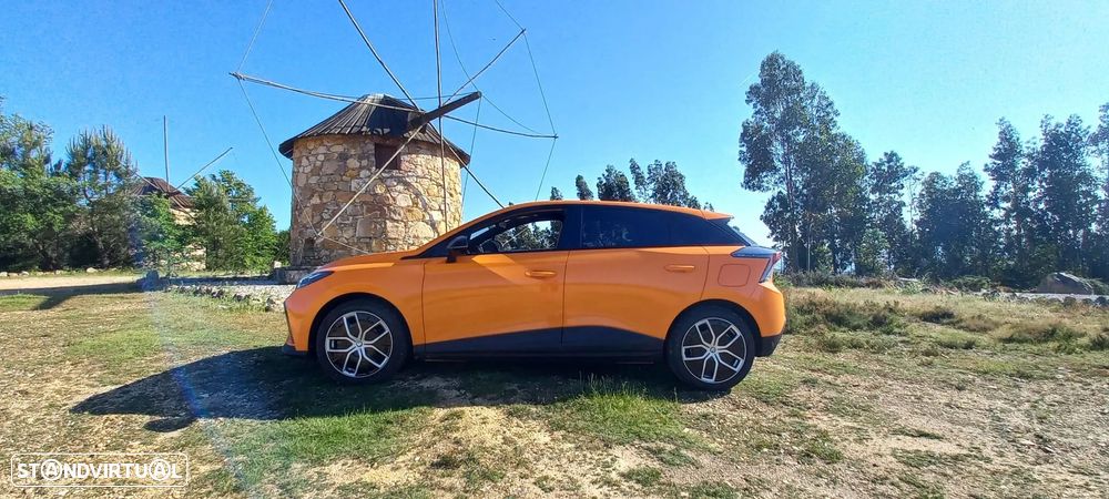 MG MG4 64 kWh Luxury - 17