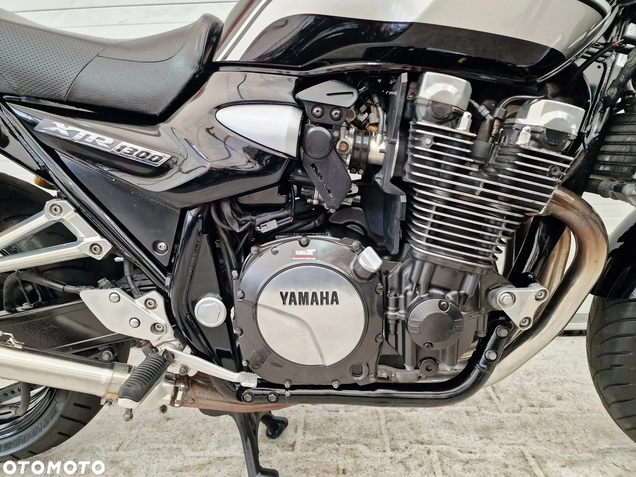 Yamaha XJR - 23