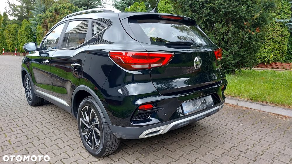 MG ZS - 4